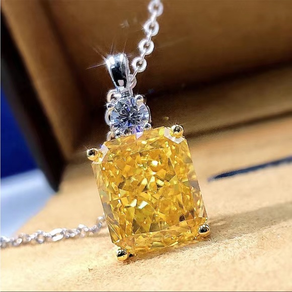 New 925 Silver Birthstone Delicate Citrine Necklace - Picture 3 of 6